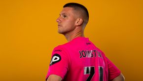 Johnstone Signs 4